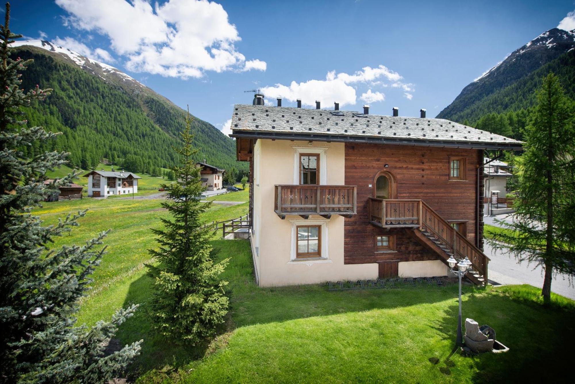 Residence Le Cascate リヴィーニョ エクステリア 写真