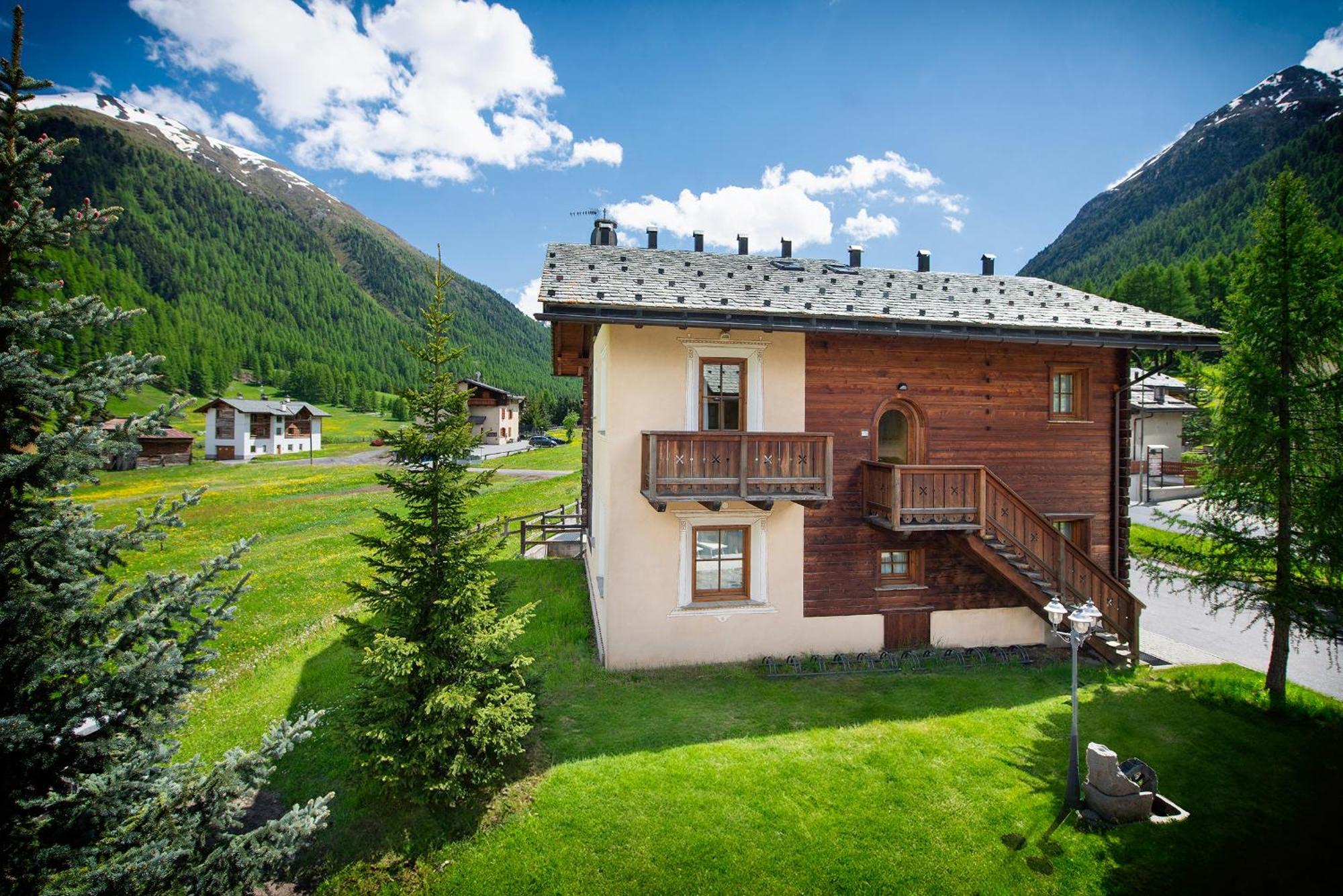 Residence Le Cascate リヴィーニョ エクステリア 写真